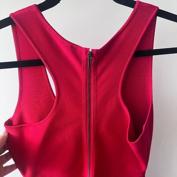 BCBG MaxAzaria red body con mini dress (large) - Picture 3 of 3